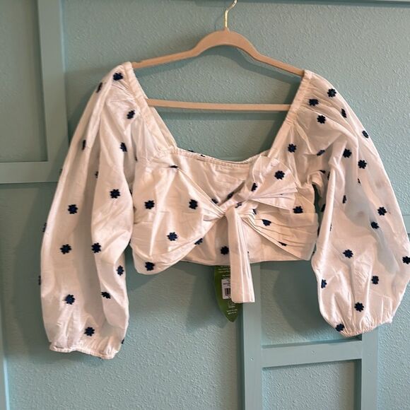 Farm Rio Blue Flowers Long‎ Sleeve Crop Top In Blue/White Medium NWT - Picture 1 of 8